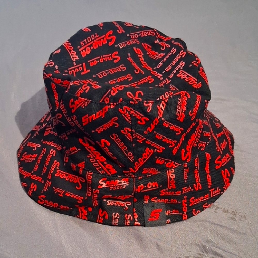 Snap-on Black and Red Bucket Hat